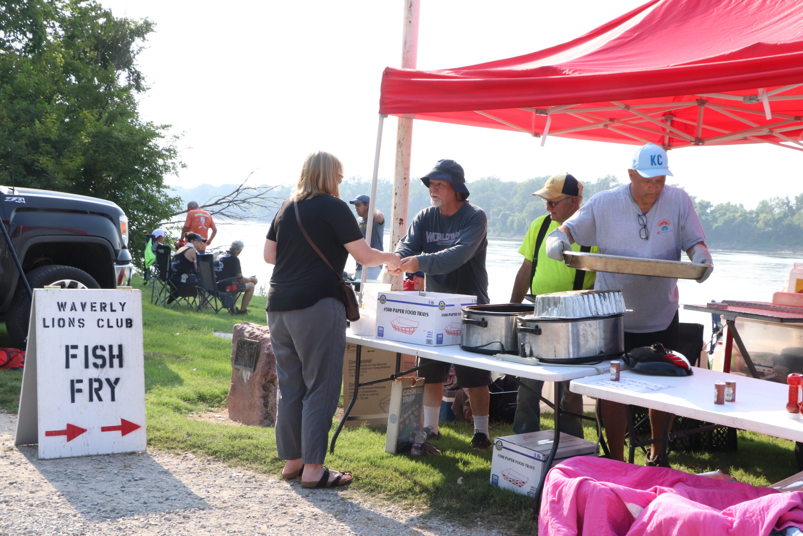 Athletes preparing for the extreme MR340 endurance race on the Missouri River